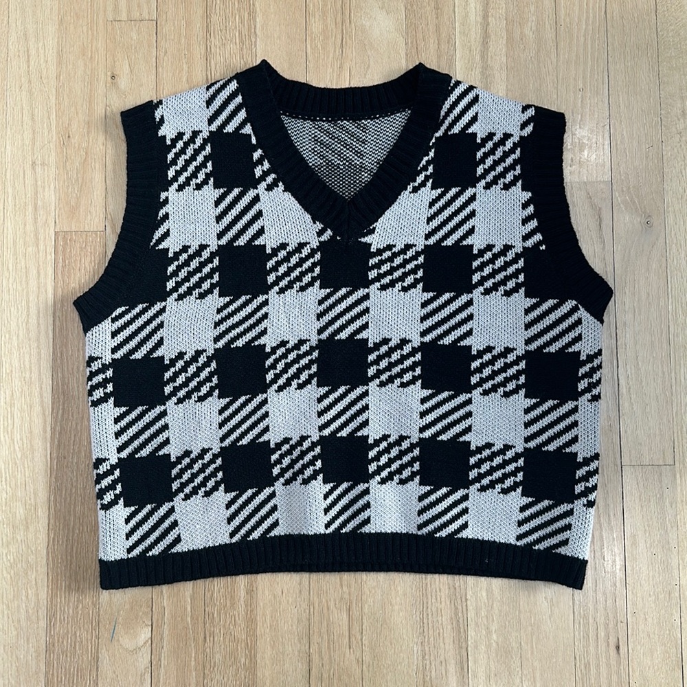 Sweater Vest size large